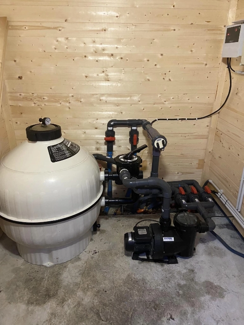 Pompe de filtration piscine Pessac : installation, remplacement ou réparation de votre pompe